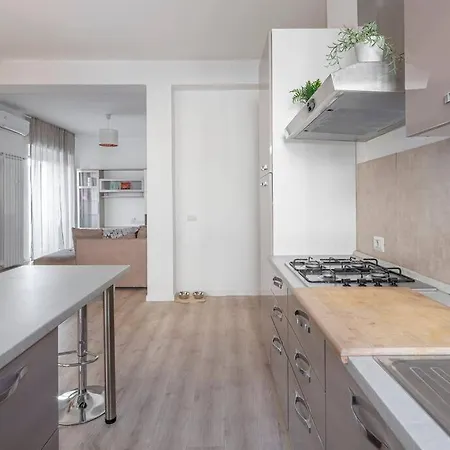 Cozy Appartament A 1 Min New Mm4 * Milan