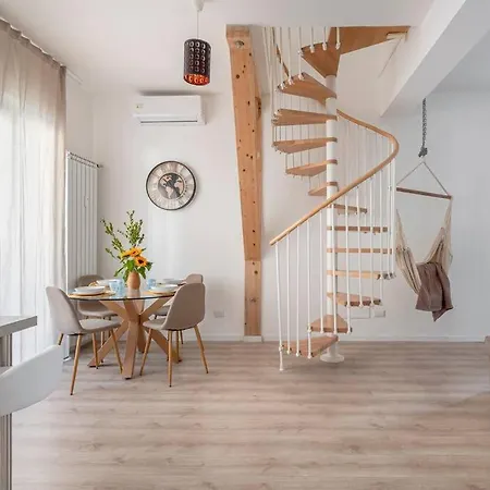 Cozy Appartament A 1 Min New Mm4 Apartment